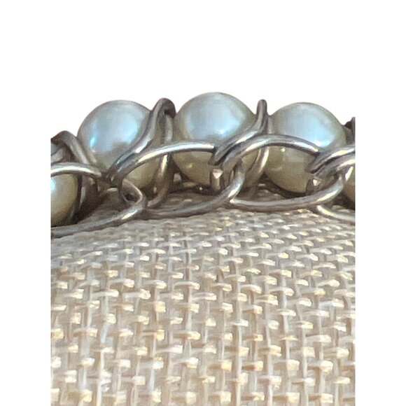 Vintage J Crew Faux Pearl Gold Tone Statement Bracelet Fold Over Clasp 6.5" READ - Picture 3 of 6